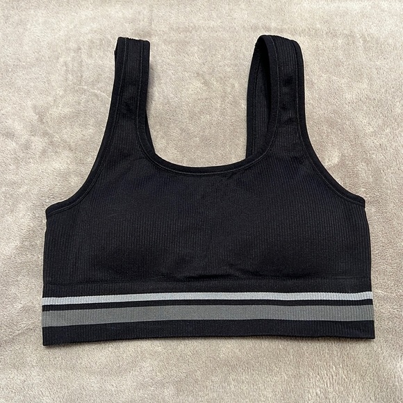 All in Motion Ribbed Seamless Sports Bra with Stripes - Picture 1 of 6